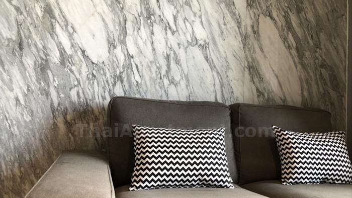 condominium-for-rent-the-lofts-ekkamai