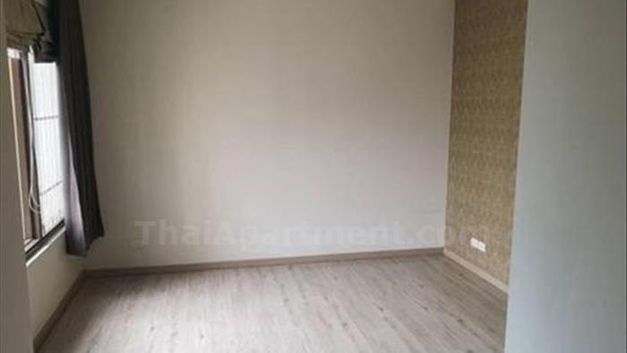 คอนโด-ให้เช่า-ดิ-เอ็มโพริโอ-เพลส