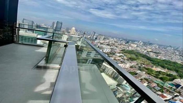 condominium-for-rent-the-bangkok-sathorn-taksin