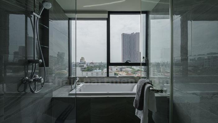 image1