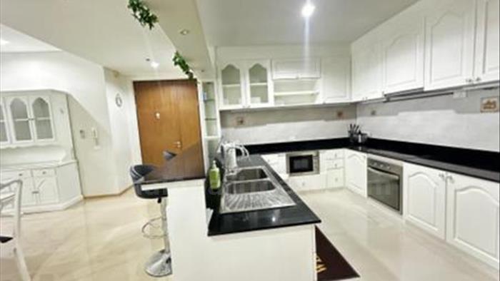 condominium-for-rent-the-lakes