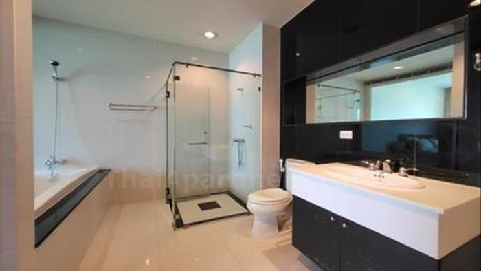 condominium-for-rent-the-address-chidlom