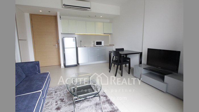 condominium-for-rent-the-lofts-ekkamai