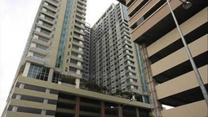 condominium-for-rent-the-four-wings-residence