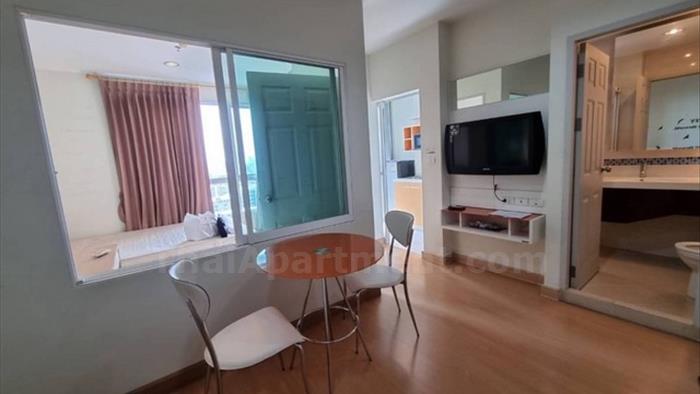 condominium-for-rent-life-ratchada-huai-khwang