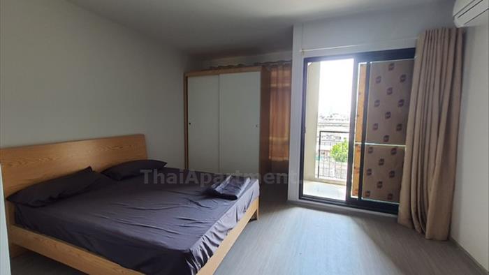 condominium-for-rent-aspire-asoke-ratchada