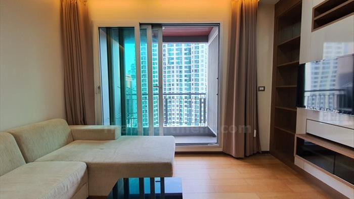 condominium-for-rent-the-address-asoke-