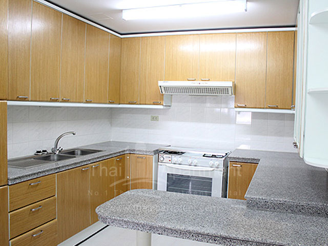 000153-03 image 9