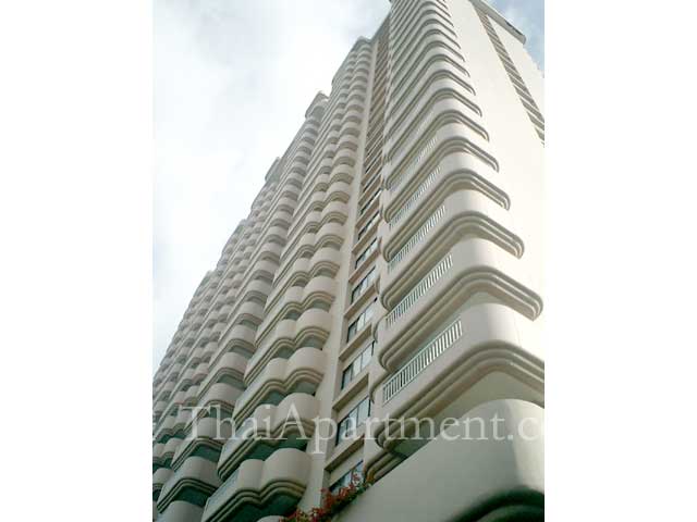 Pantip Suites Sathorn image 1