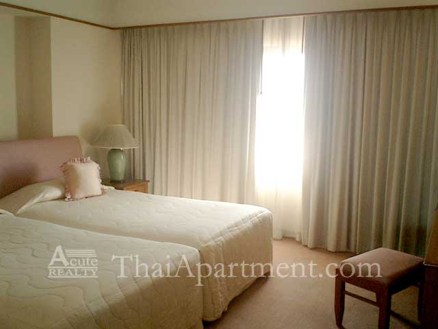 Pantip Suites Sathorn image 16