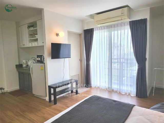 BaanRim Sathorn Apartment image 2