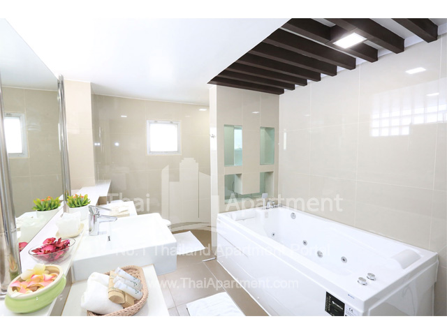 J Town Serviced Apartments image 12