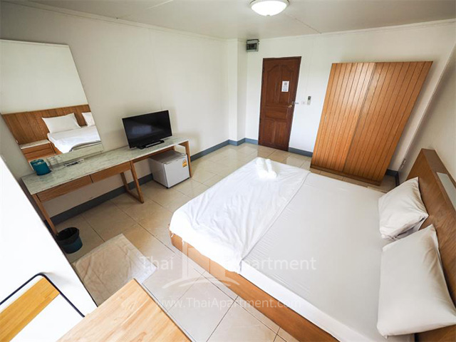 Viewplace Mansion Serviced Apartment image 2