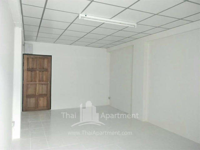 SN Apartment - Samrongnua image 3