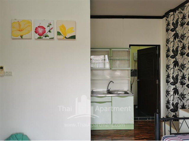 Room for rent monthly Ramkhamhaeng 24 Yaek 34 image 4