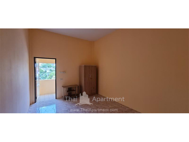 Apartment image 5