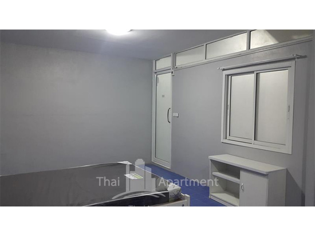 Room for rent at Chan 35 Sathorn image 3