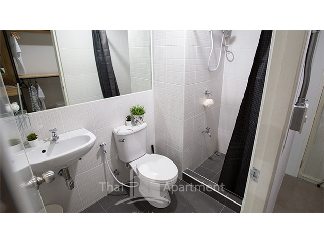 Poonsri Loft boutique apartment image 5