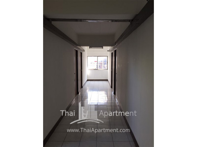 Prasong Apartment image 4