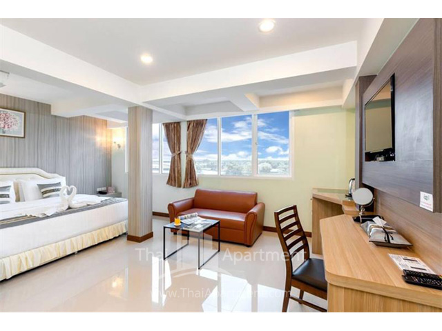 RoomQuest Suvarnabhumi Airport Hotel image 7