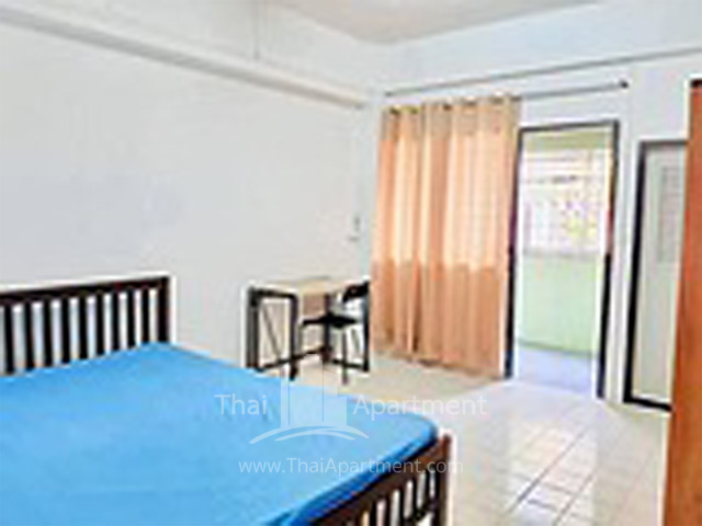 Jinda Apartment Phaholyoyin52 Sapanmai image 3