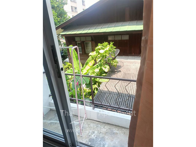 banchan apartment image 6