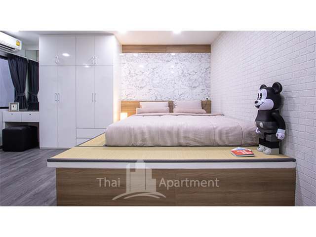 AEON HOUSE - Silom / Suriwong Residence 7-10 mins from BTS Sala Daeng and BTS Chong Nonsi. image 12