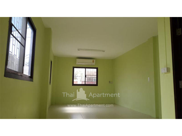 Apartment for Rent on Itsaraphap39 Aircondition, Private Bathroom image 1