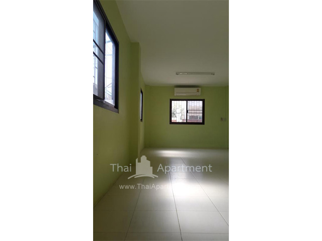Apartment for Rent on Itsaraphap39 Aircondition, Private Bathroom image 2