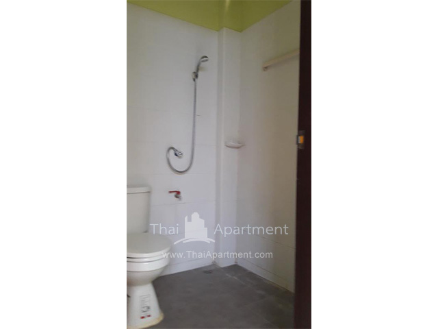 Apartment for Rent on Itsaraphap39 Aircondition, Private Bathroom image 3
