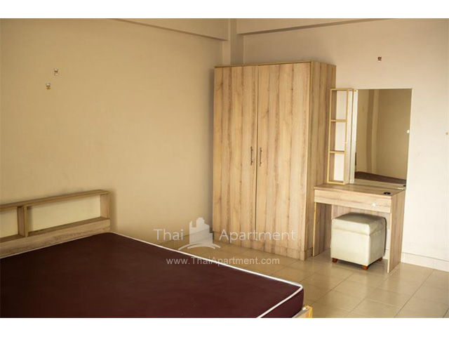 SITTHI APARTMENT image 3