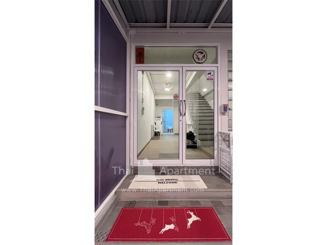 Baan Fun Dee Apartment (Female Only) image 4