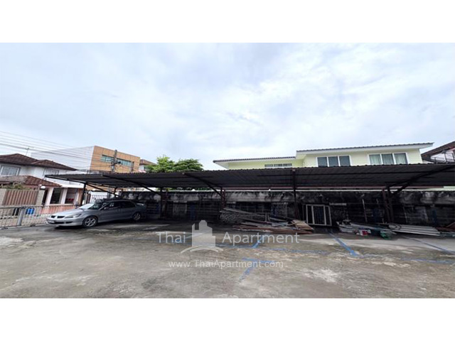รุ่งเจริญเฮ้าส์ | อพาร์ตเม้นต์รีโนเวทใหม่ ซอยนาคนิวาส 21  image 11