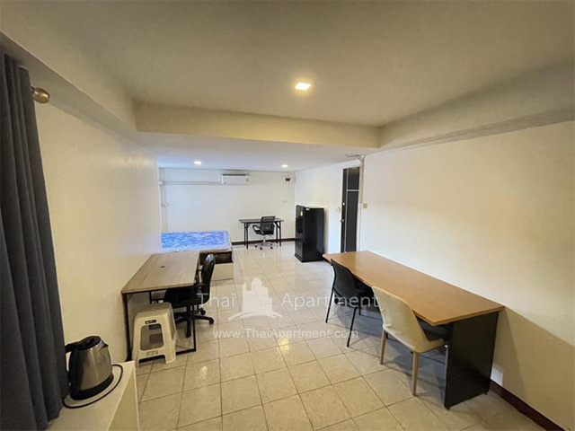 เอท เรสซิเดนซ์ image 5