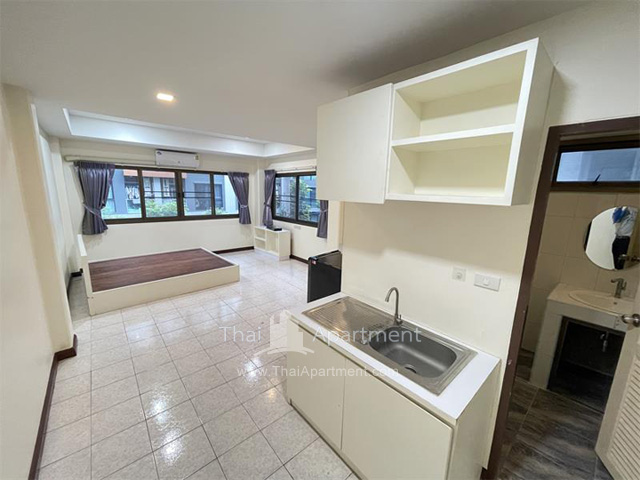 เอท เรสซิเดนซ์ image 8