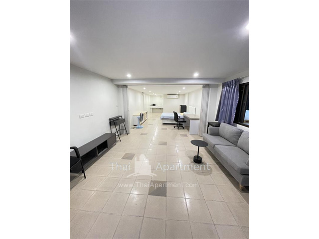 เอท เรสซิเดนซ์ image 9