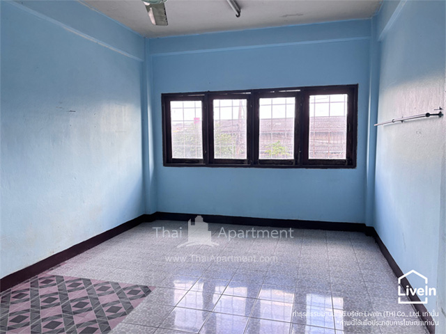 Livein @ Thai mitr  image 5