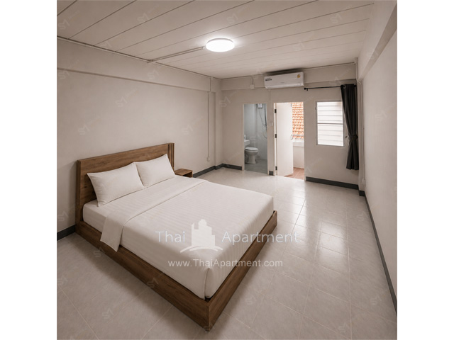 Domethong Apartment image 2