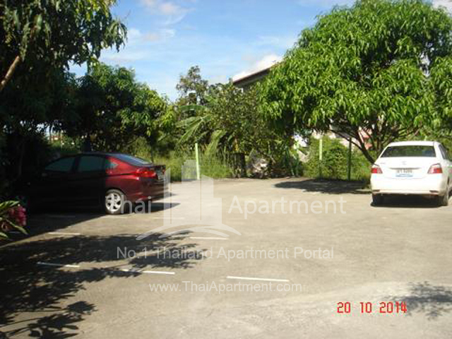 Crystal View Apartment image 8
