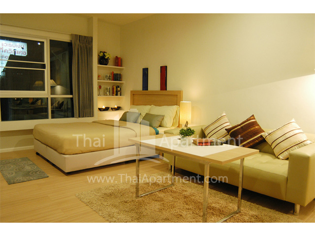 Parkland-Residence-Apartment-Rongmuang-5519_Ext01.jpg