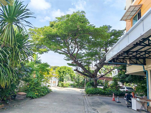 ที่พักคนทำงานค่ะ 4,300บ.เฟอร์ฯครบ  ให้เช่าห้องใกล้การเคหะท่าทราย ศูนย์ราชการ รพ.จุฬาภรณ์หลักสี่ การไฟฟ้าภูมิภาค ตึกเบญจจินดา สนามกอลฟ์Northpark  ลูกค้าติดInternet ได้เอง โทร 0840709000 image 5