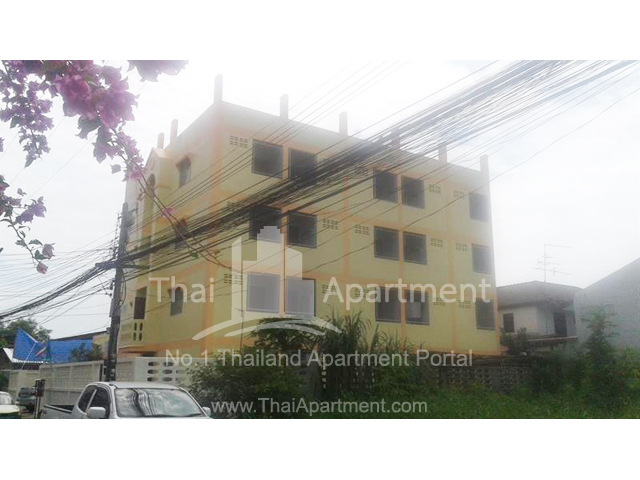 Golden House apartment image 1
