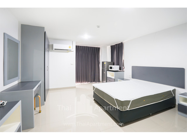 SK Grand Lumpini Apartment image 9