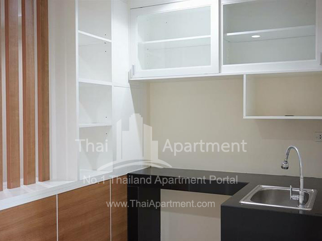 PW Apartment image 3
