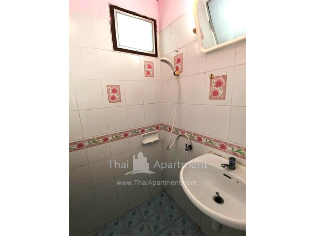 room for rent Luechai Apartment (Pink Building) near the Industrial Estate and King Mongkut