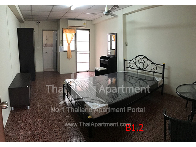 Baan Somdang Apartment image 3