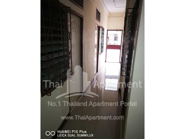 33 Apartment image 3