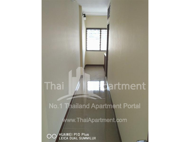33 Apartment image 5