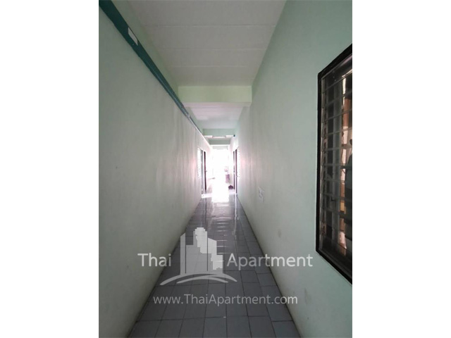 Srithong Apartment image 5